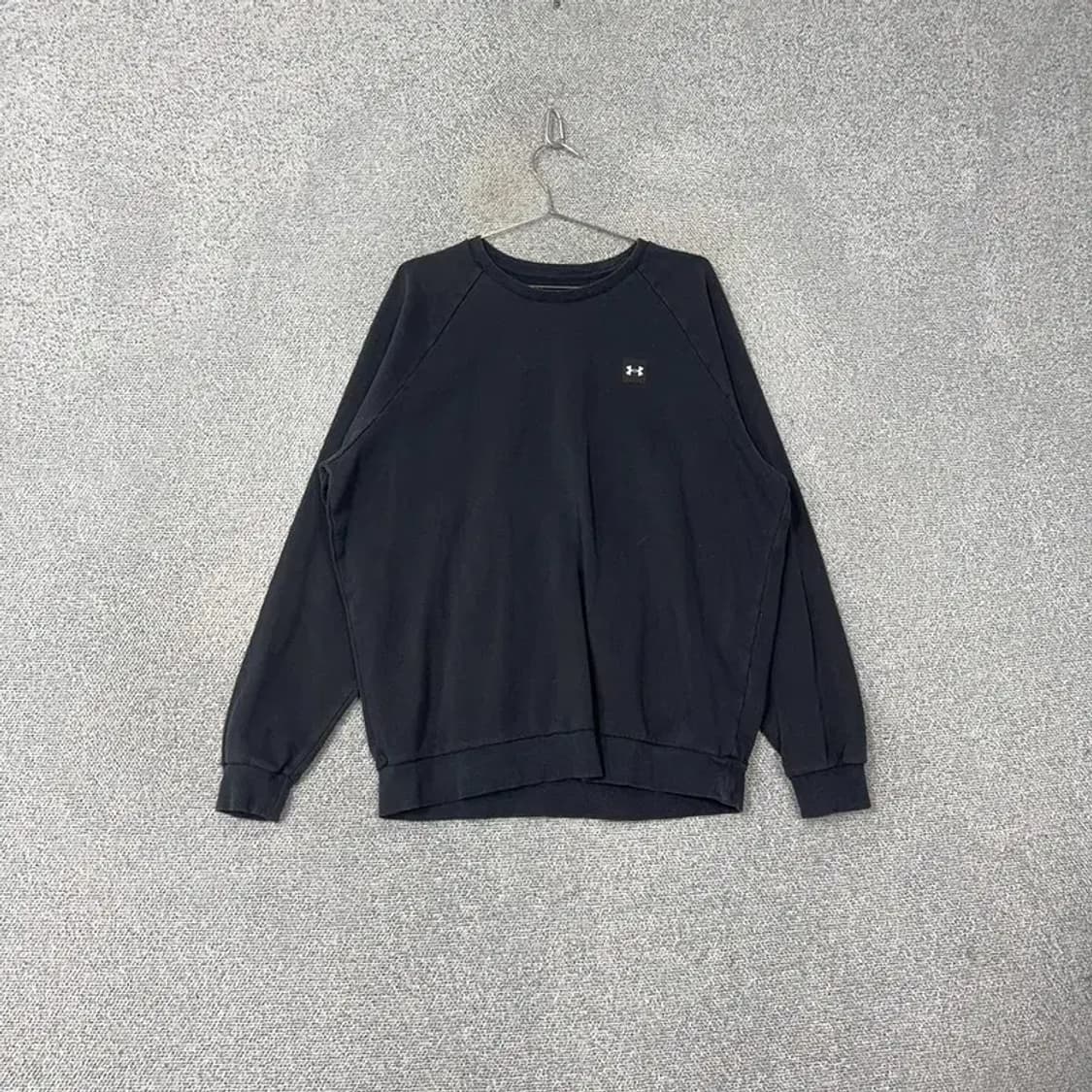 언더아머 심플 로고 블랙 맨투맨 XXL 상품이미지1