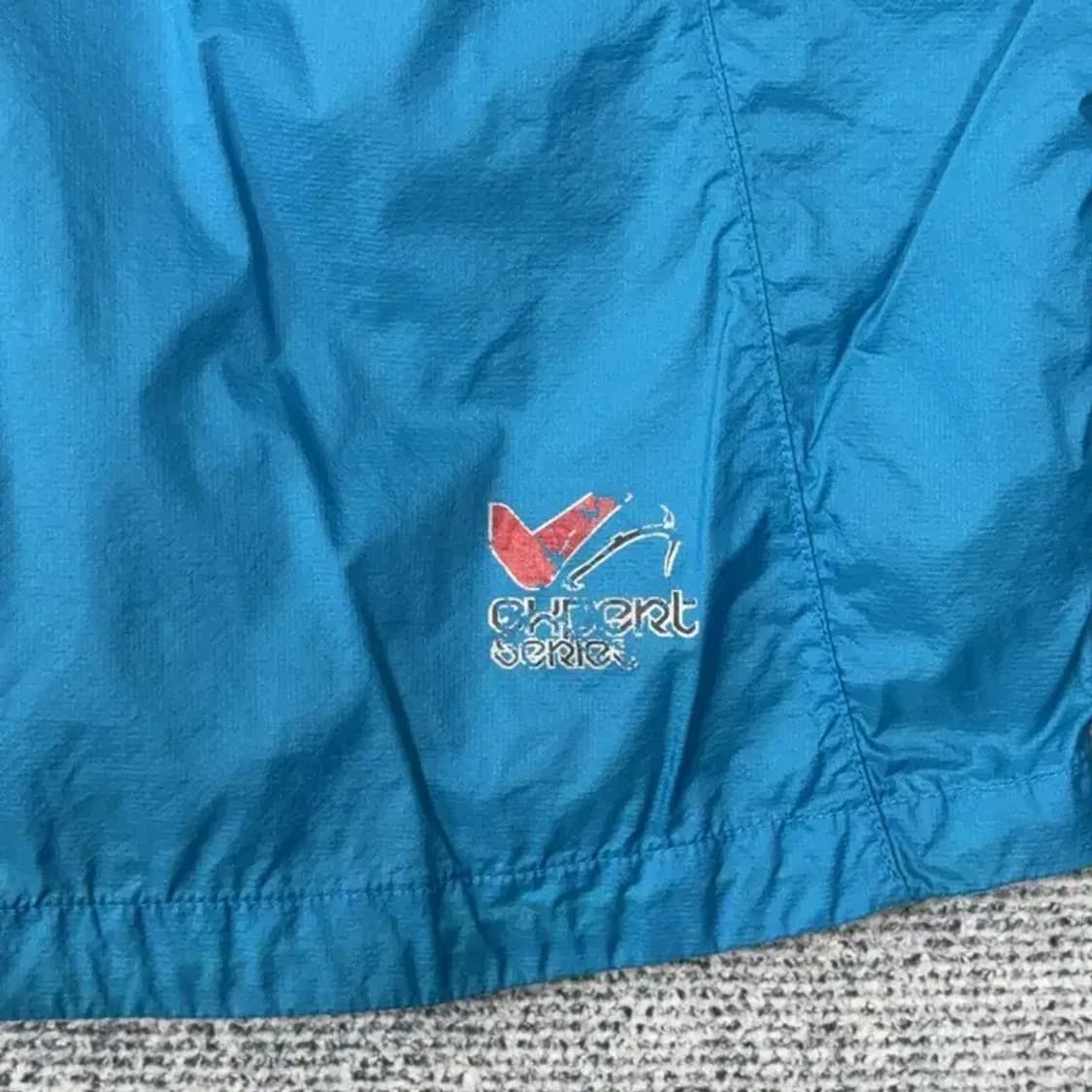 밀레 로고 기능성 등산 운동 바람막이 100 상품이미지3