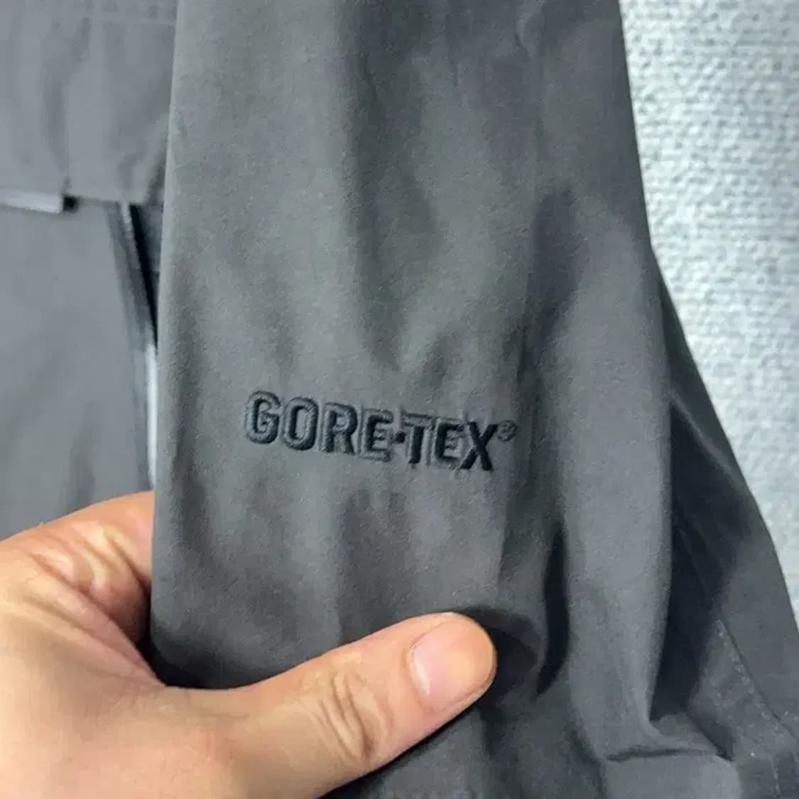 디스커버리 고어텍스 쿼드포켓 기능성 바람막이 100 상품이미지3