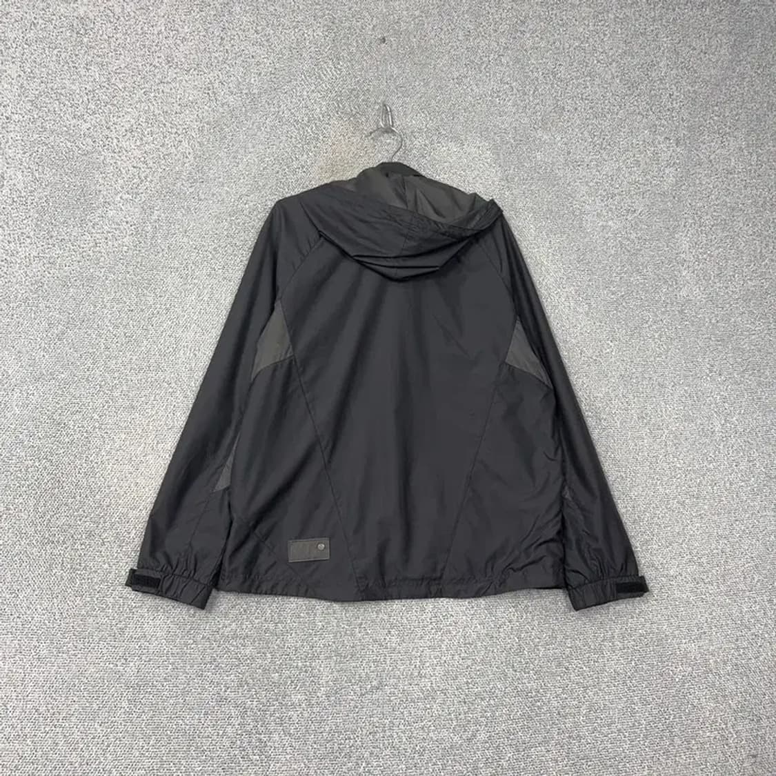 푸마 로고 블랙 캐주얼 바람막이 L 상품이미지2