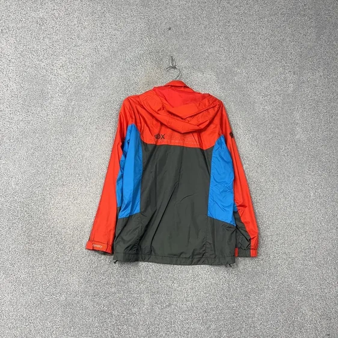 디스커버리 멀티컬러 로고 기능성 운동 바람막이 95 상품이미지2