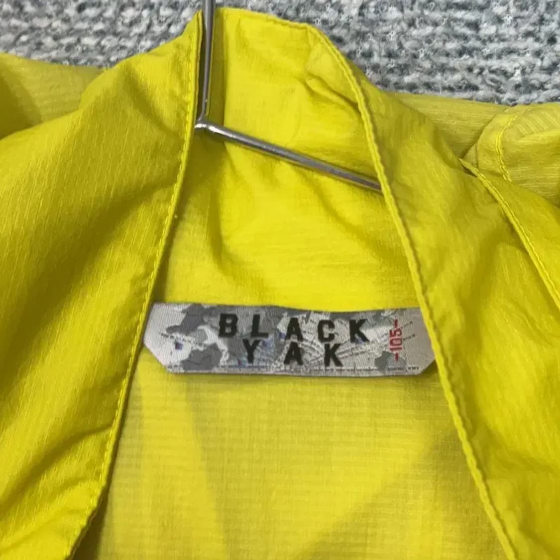 블랙야크 옐로우 로고 기능성 바람막이 105 상품이미지3