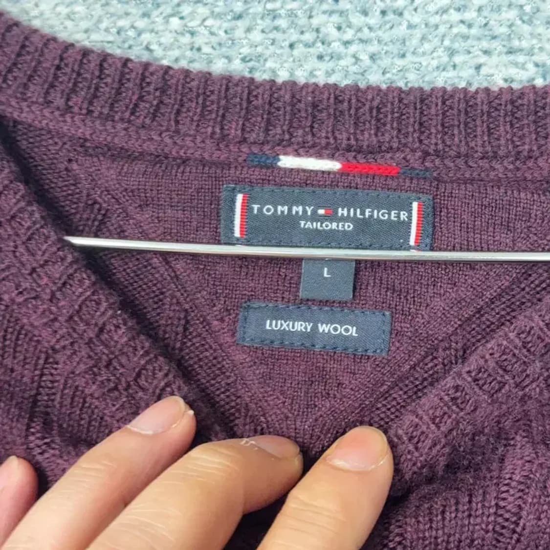 타미힐피거 로고 버건디 케이블 꽈배기 니트 L 상품이미지3