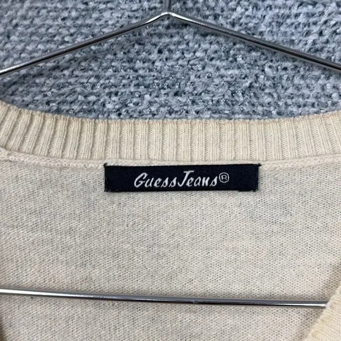 게스 삼각로고 프린팅 베이지 니트 XL 상품이미지3