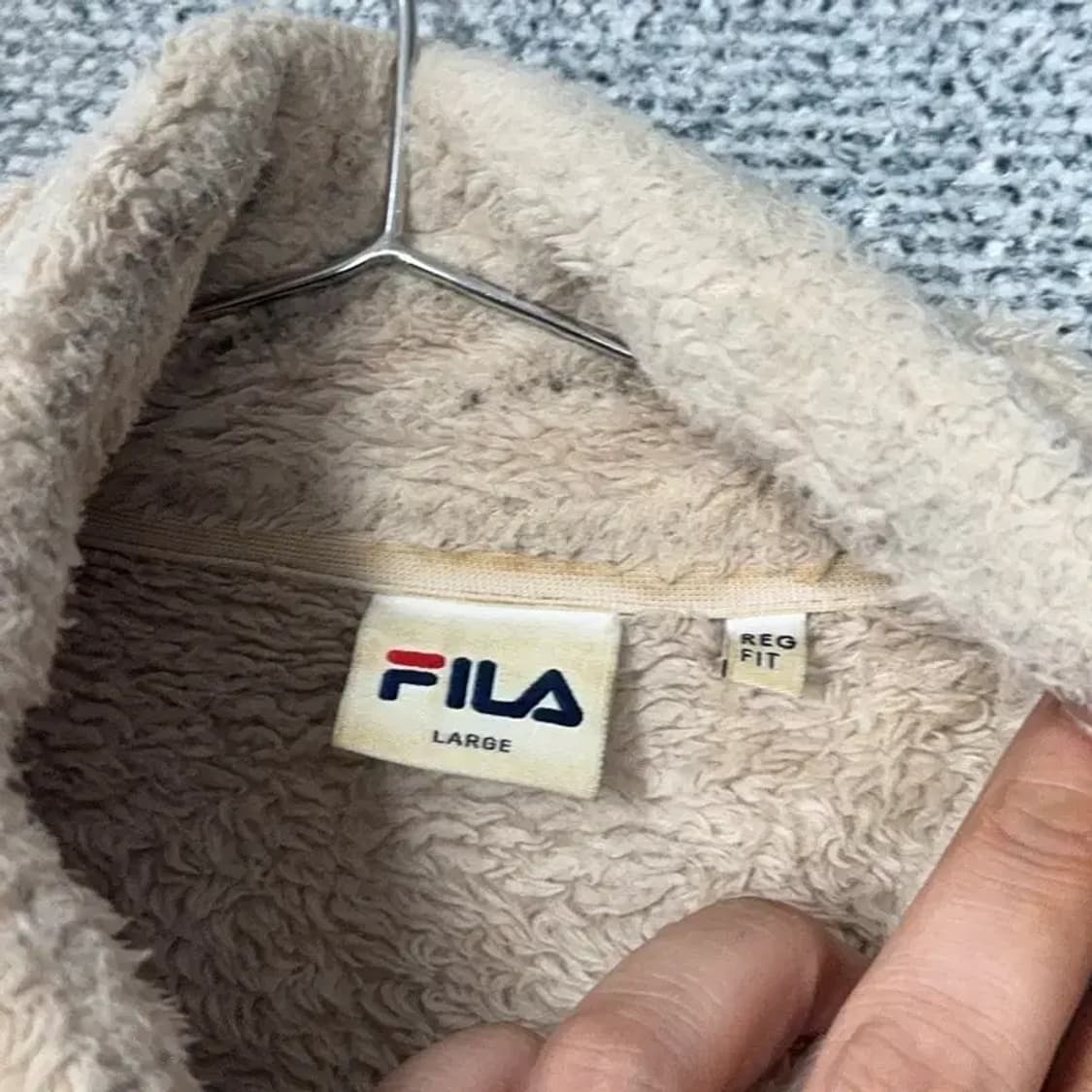 휠라 백로고 베이지 후리스 L 상품이미지3