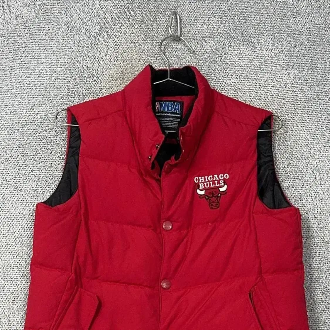 NBA 시카고불스 레드 패딩 조끼 XS 상품이미지3