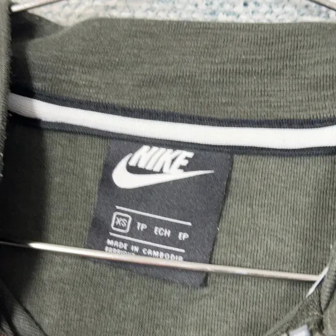 나이키 로고 기능성 카키 후드집업 XS 상품이미지3