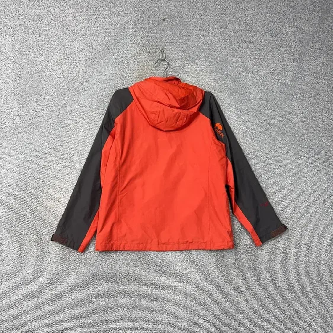 네파 오렌지 로고 기능성 운동 등산 바람막이 95 상품이미지2