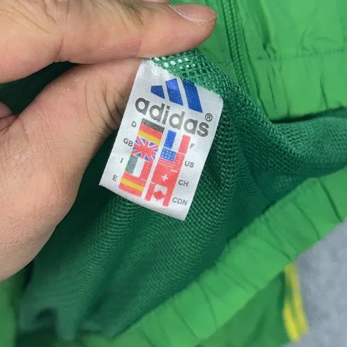 아디다스 로고 삼선 그린 바람막이 XL 상품이미지4