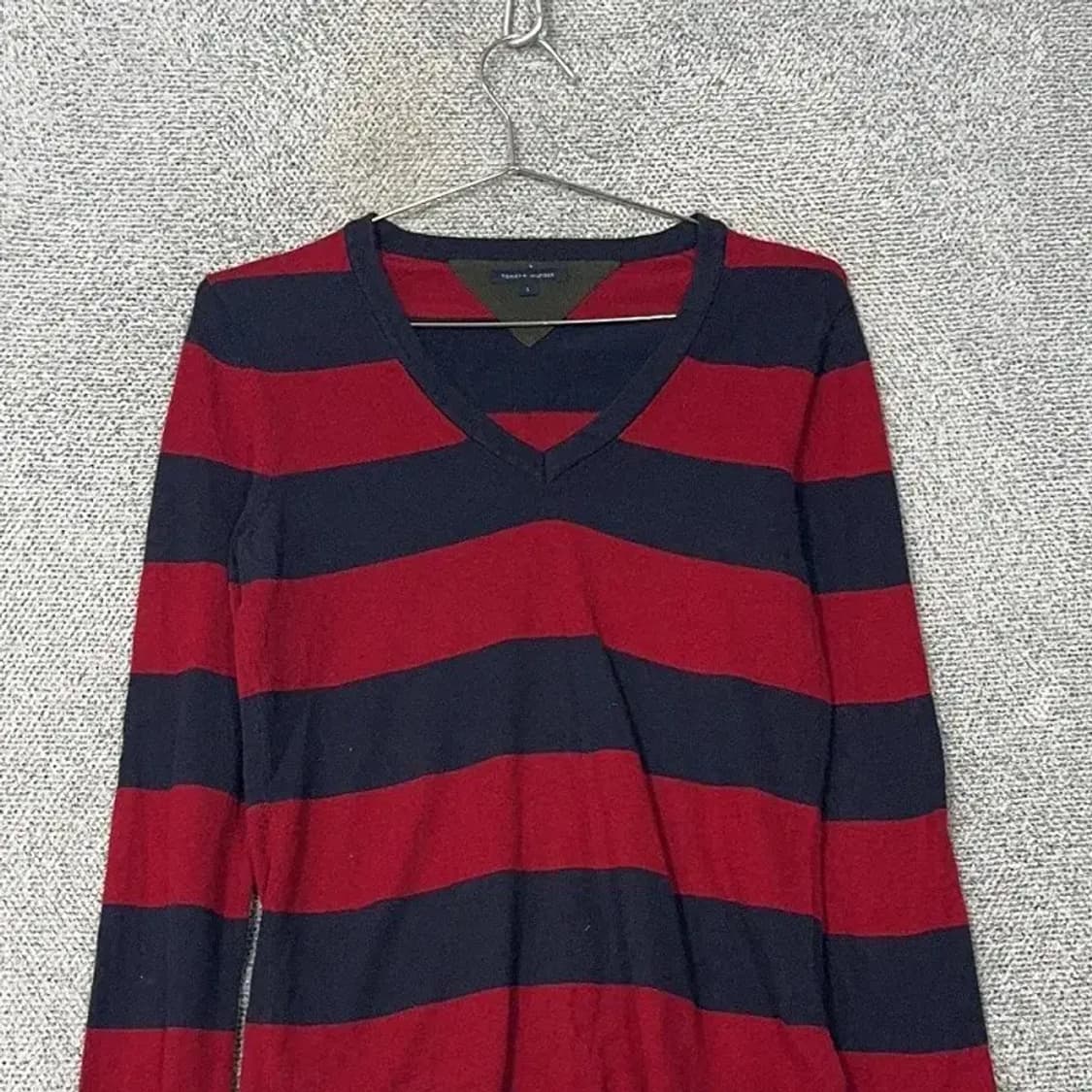 타미힐피거 스트라이프 브이넥 니트 S 상품이미지3