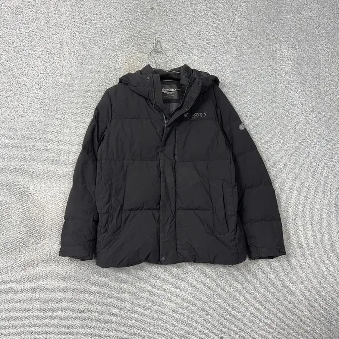 디스커버리 백로고 캐주얼 다운 패딩 95 상품이미지1
