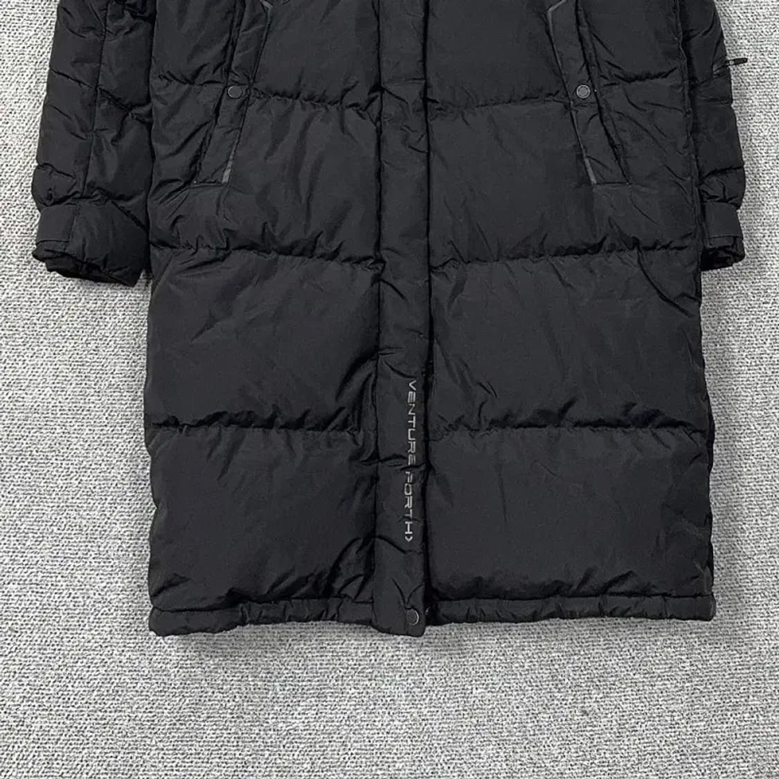 디스커버리 블랙 로고 다운 롱패딩 95 상품이미지4