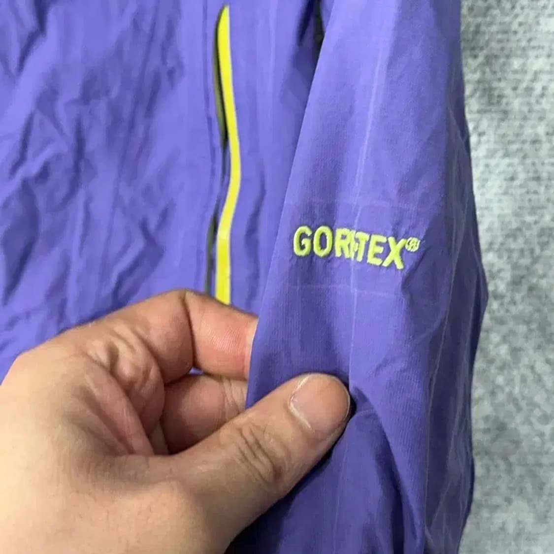 노스페이스 고어텍스 퍼플 바람막이 90 상품이미지3