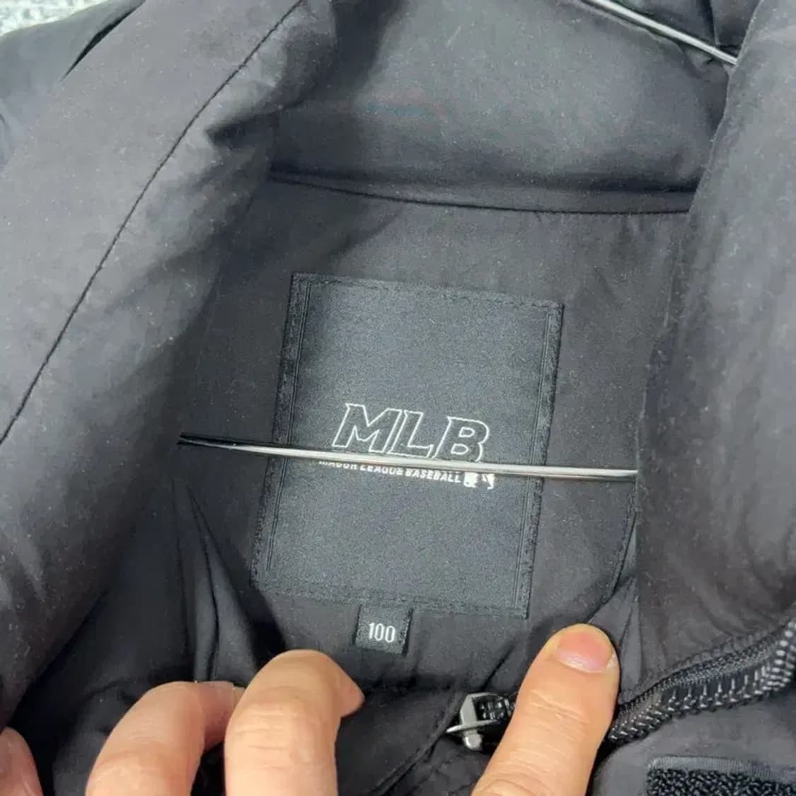 MLB  포켓 블랙 패딩 100 상품이미지4