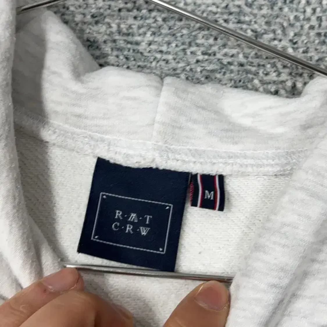 로맨틱크라운 라이트 그레이 스펠 로고 오버핏 후드티 M 상품이미지3