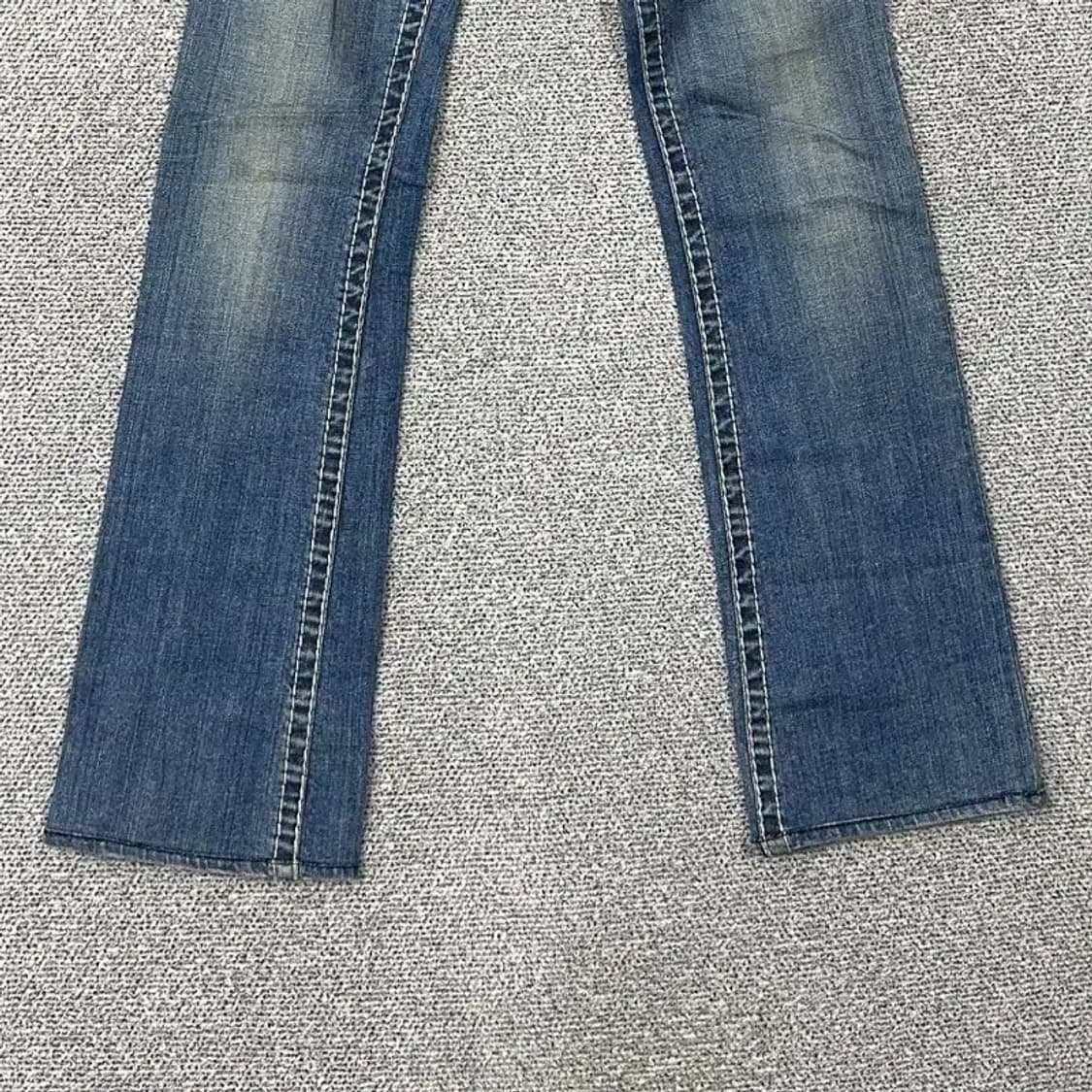 버커루 여성 빈티지 워싱 부츠컷 데님팬츠 27 상품이미지4