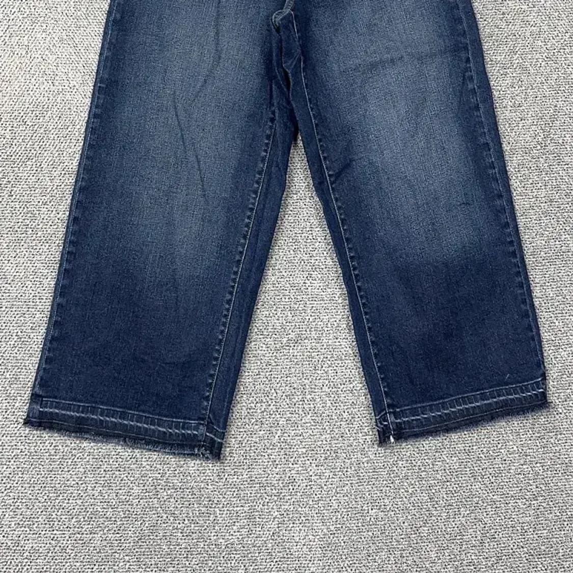 유니클로 여성 워싱 빅 와이드 데님팬츠 25 상품이미지4