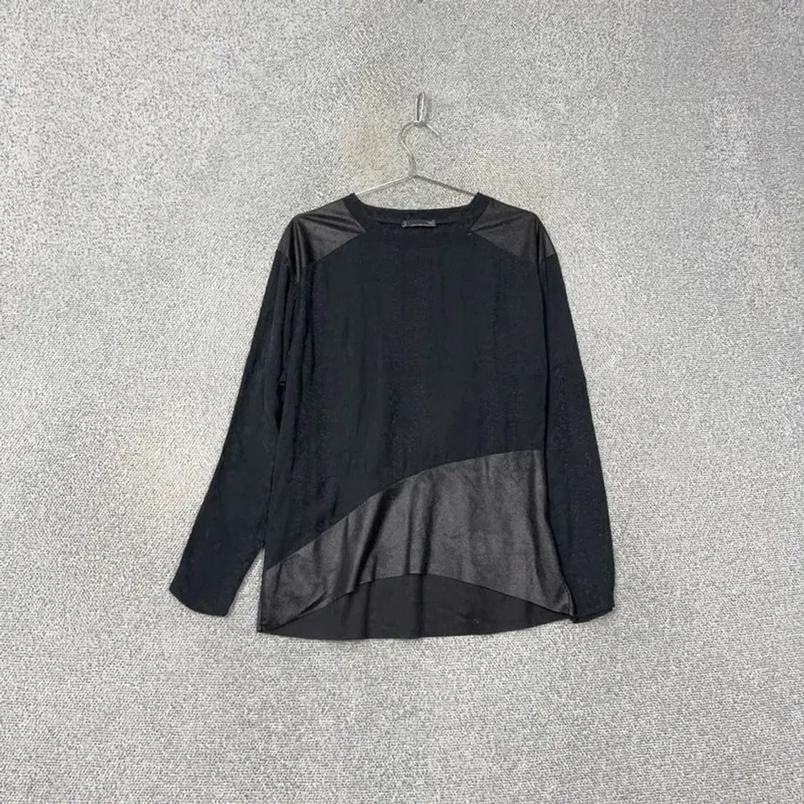 자라 여성 블랙 긴팔티 M 상품이미지1