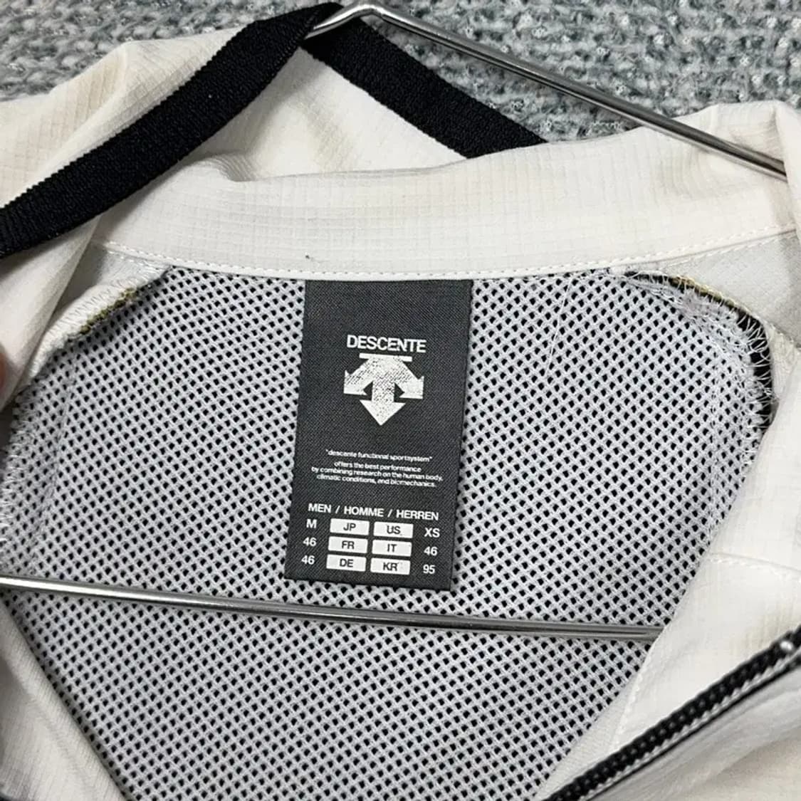 데상트 여성 기능성 프린팅 져지 XS 상품이미지3