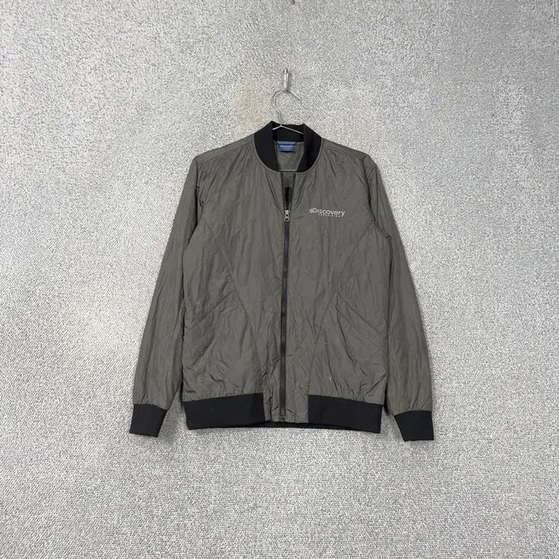 디스커버리 그레이 퀄팅 블루종 95 상품이미지1