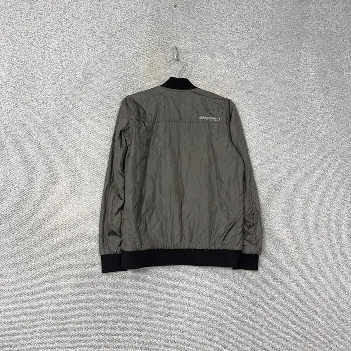 디스커버리 그레이 퀄팅 블루종 95 상품이미지2
