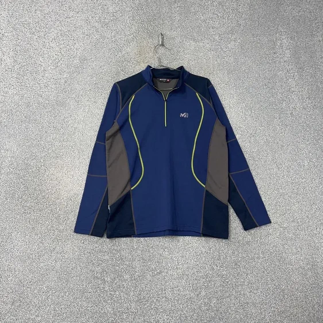 밀레 네이비 로고 기능성 등산 반집업 긴팔티 100 상품이미지1