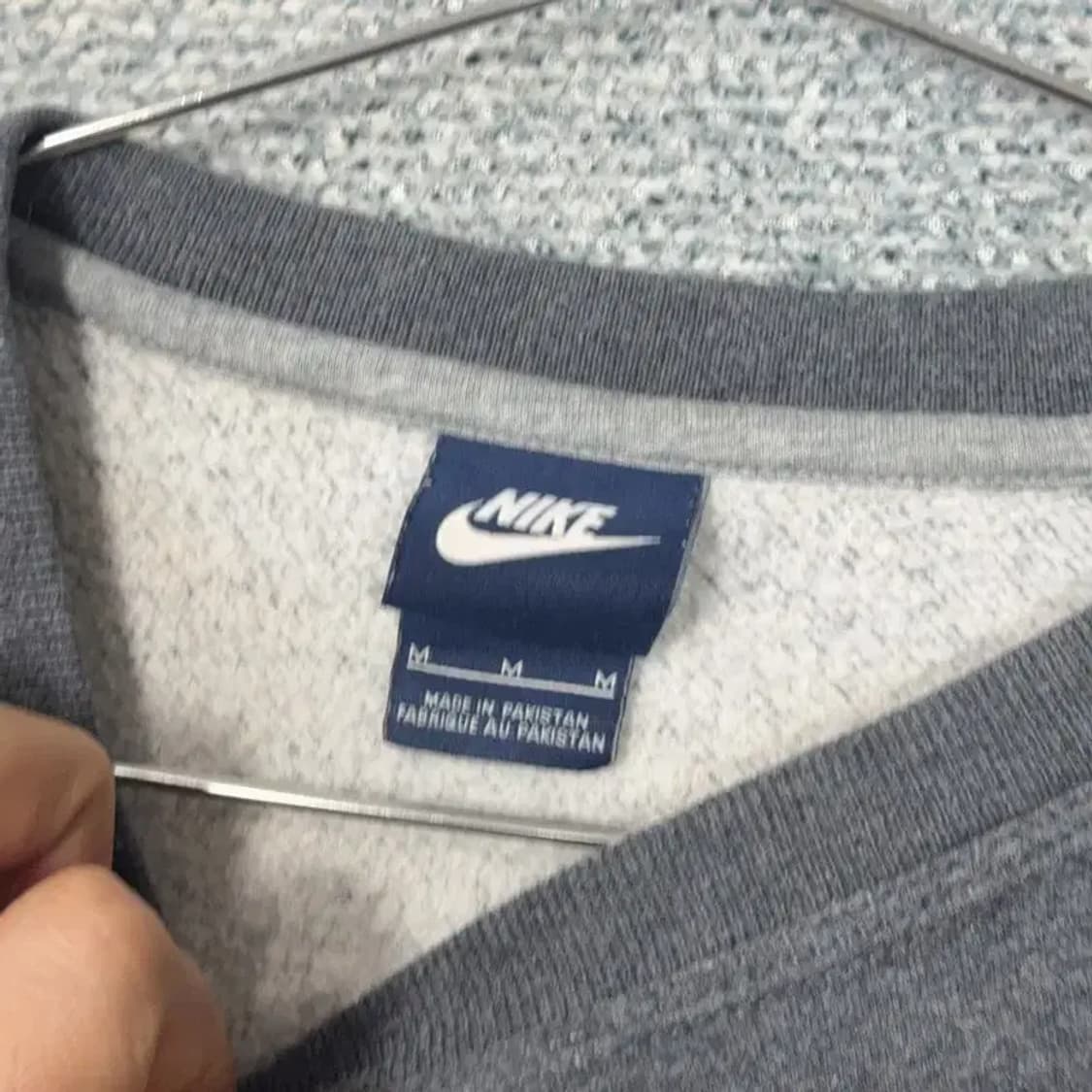 나이키 레트로 로고 딥그레이 맨투맨 M 상품이미지3