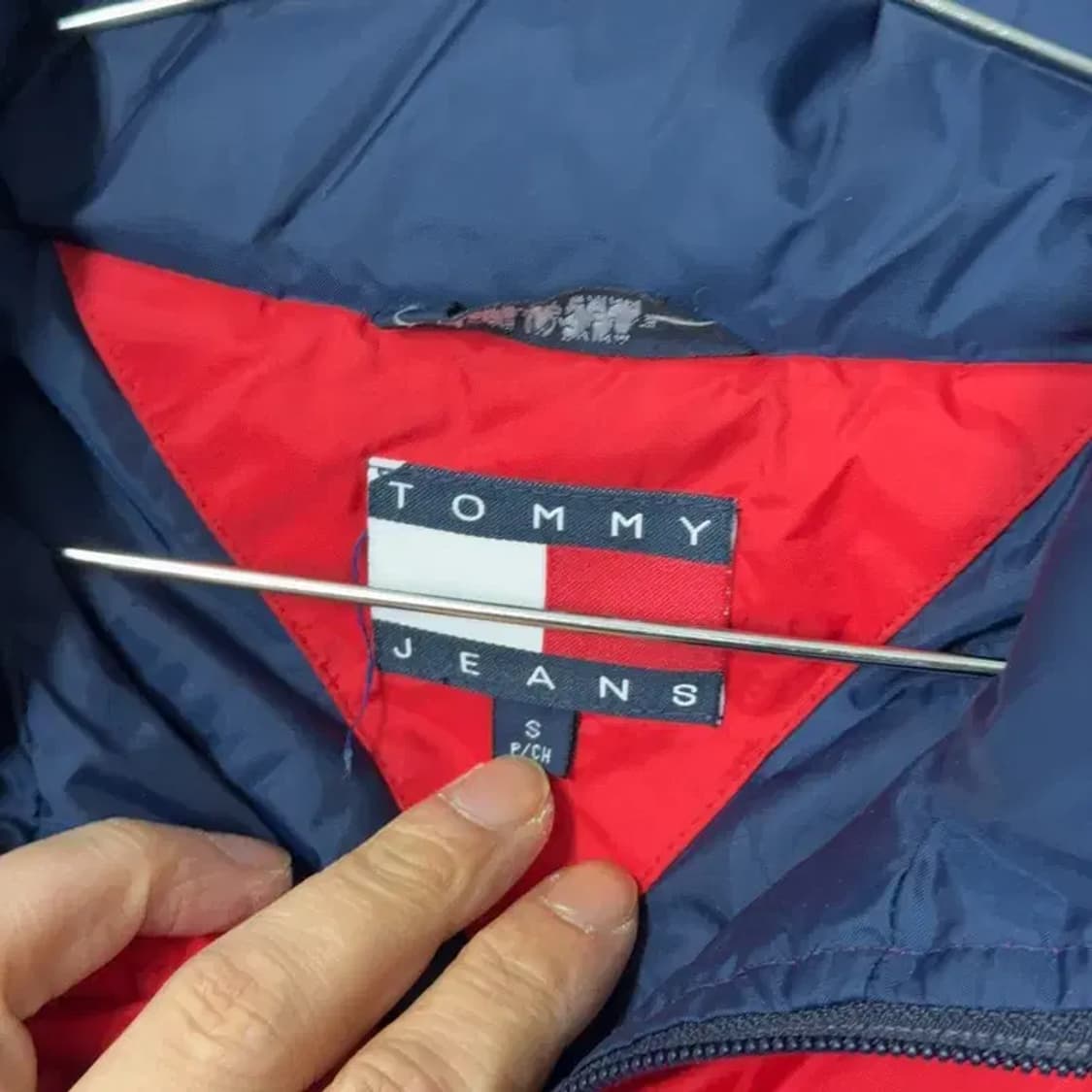 타미 진스 빈티지 멀티컬러 로고 패딩 점퍼 S 상품이미지3