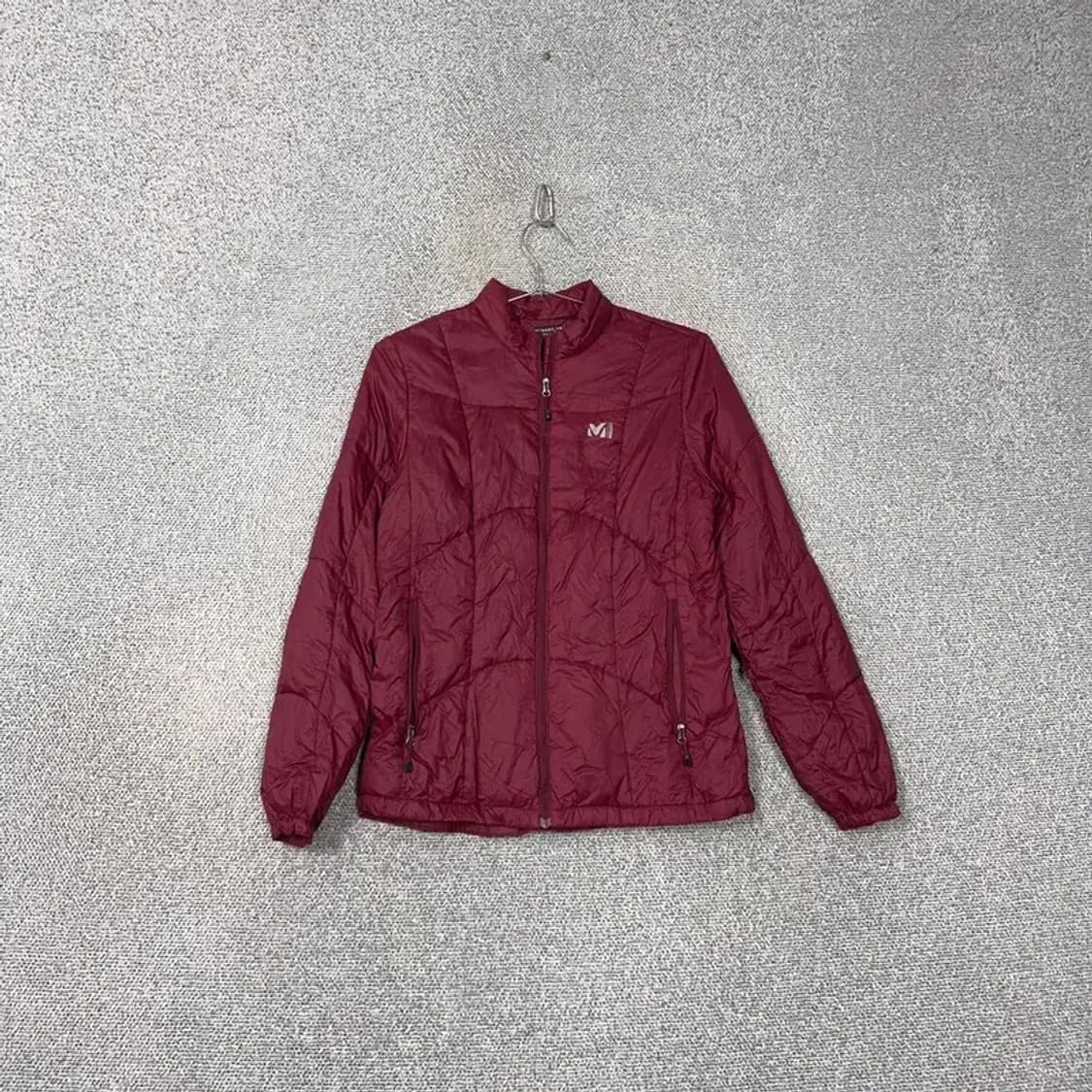 밀레 버건디 경량 패딩 95 상품이미지1