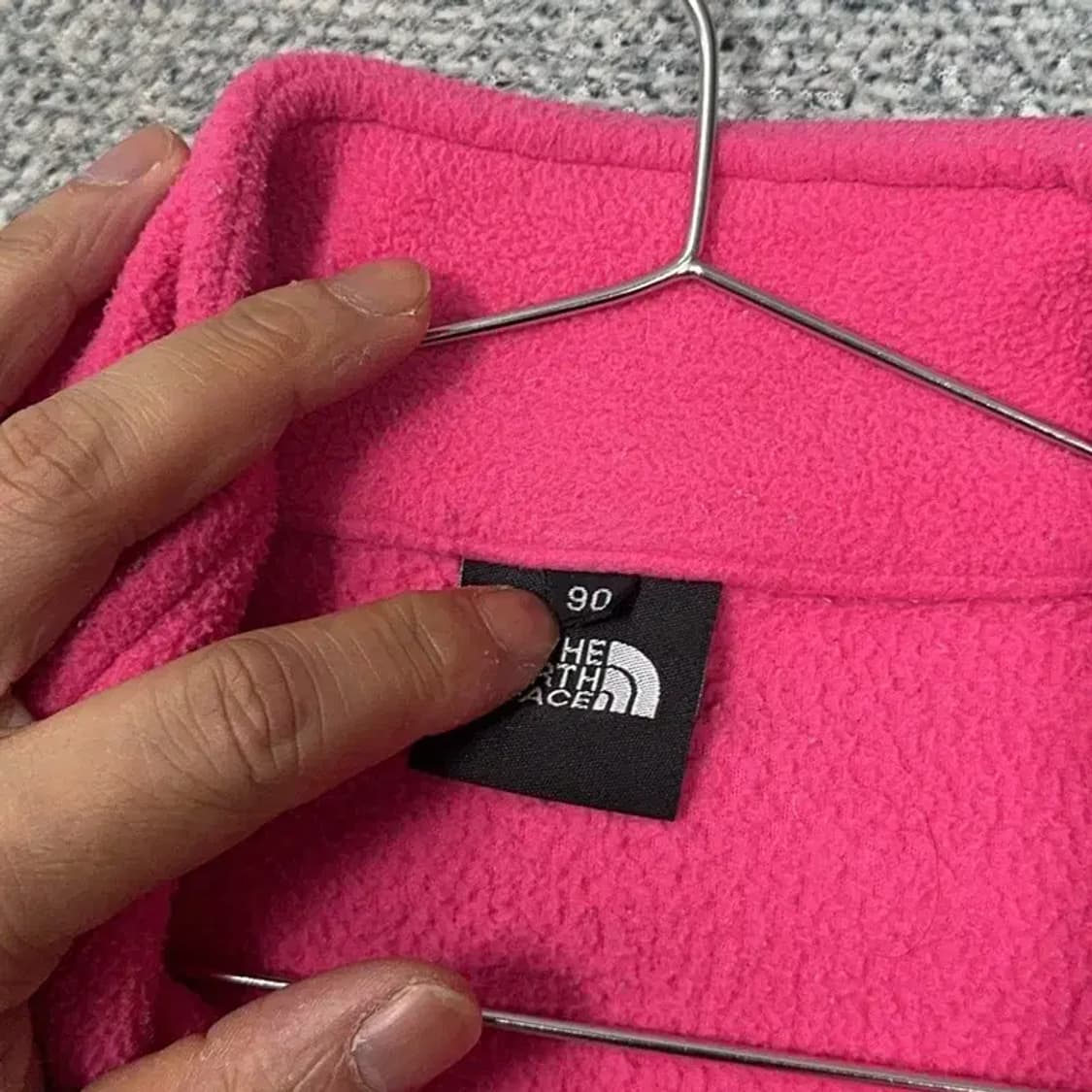 노스페이스 로고 핑크 후리스 90 상품이미지3