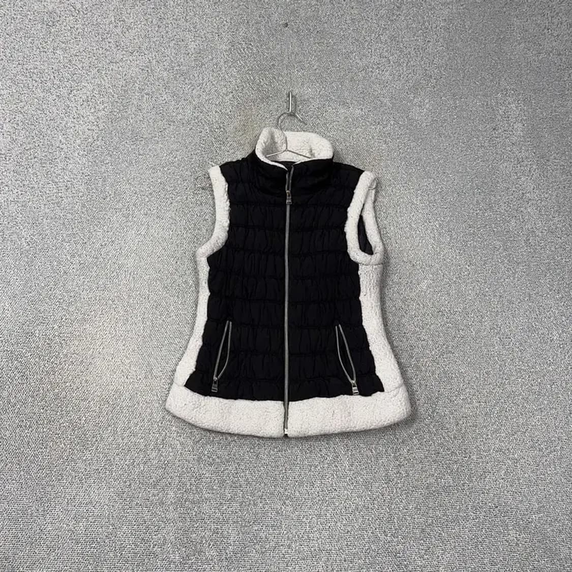 캘빈클라인 양털 블랙 패딩 조끼 L 상품이미지1