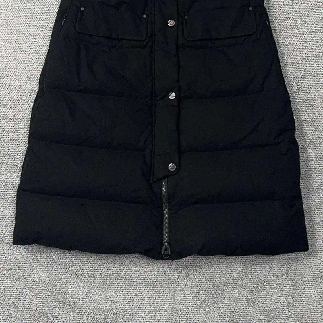 데상트 여성 로고 블랙 롱 패딩 조끼 S 상품이미지4