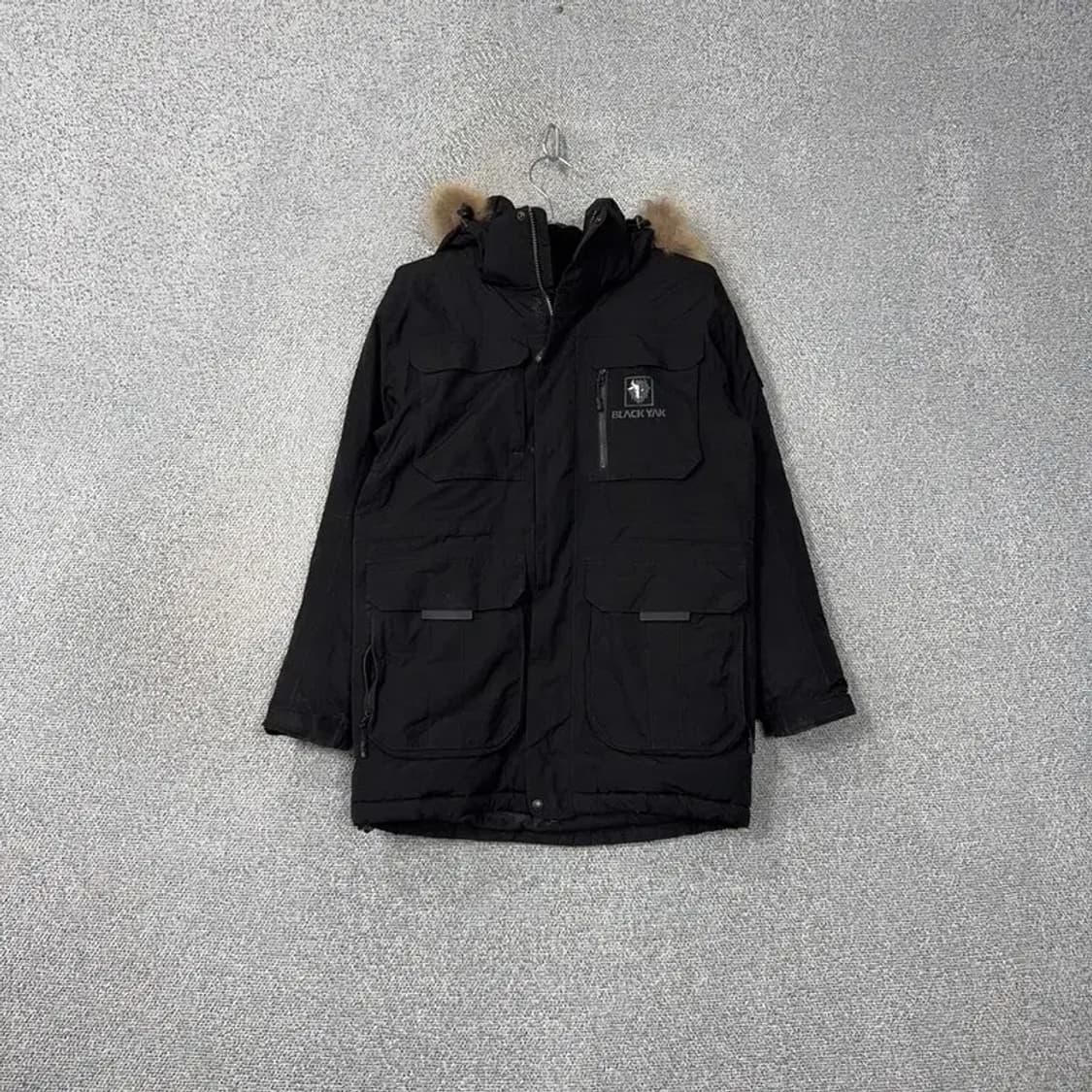 블랙야크 고어텍스 블랙 라쿤퍼 패딩 85 상품이미지1