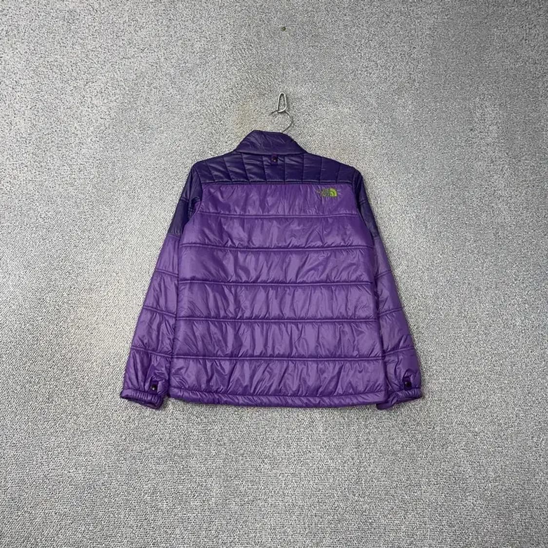 노스페이스 퍼플 로고 경량 패딩 점퍼 M 상품이미지2