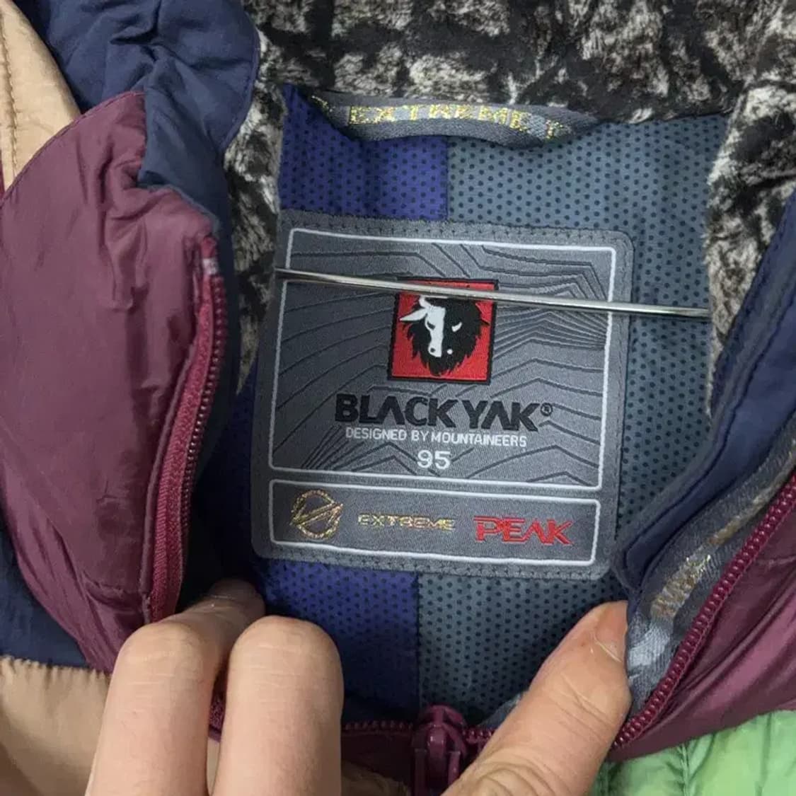 블랙야크 다채색 로고 구스다운 거위털 패딩 95 상품이미지3