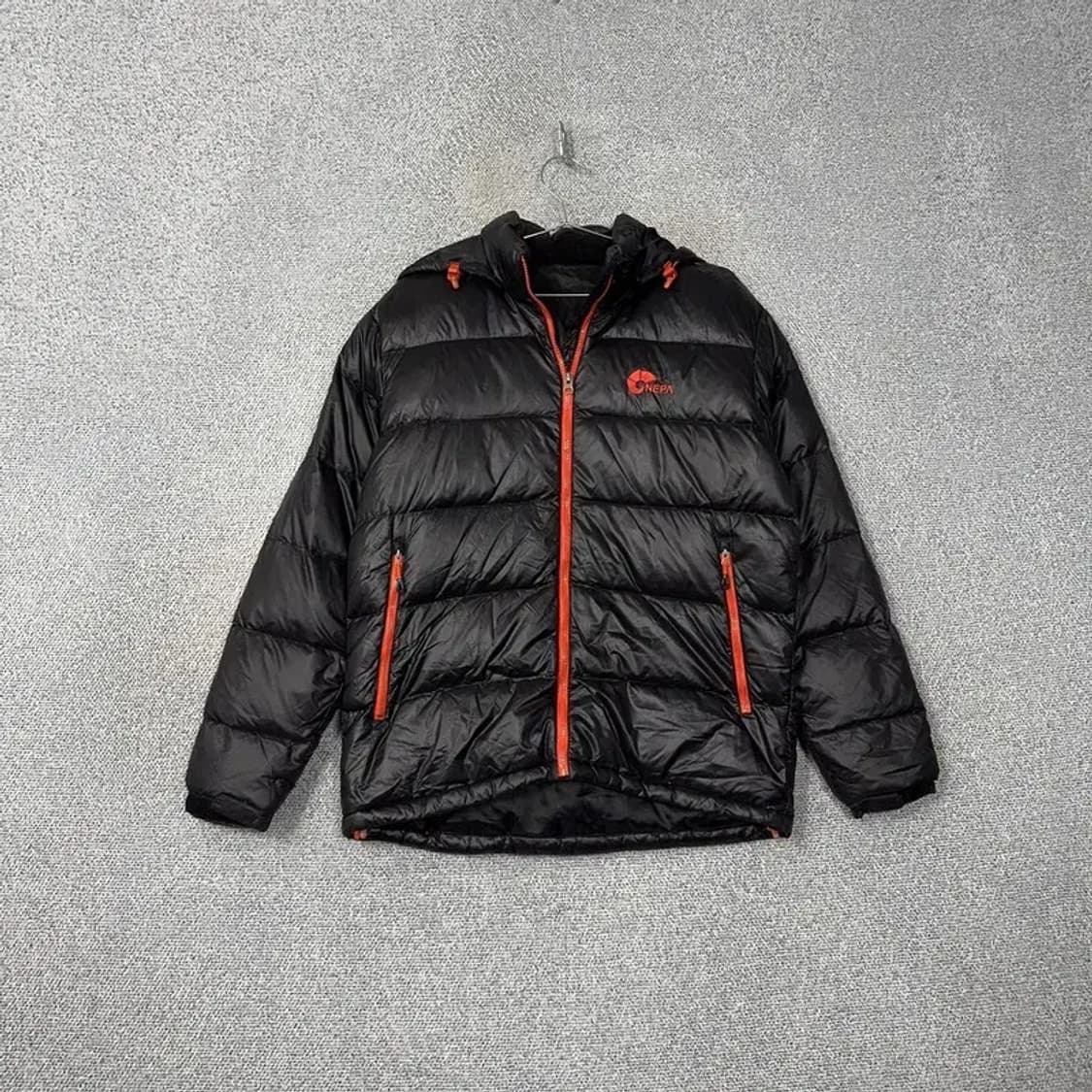 네파 덕다운 오렌지로고 블랙 패딩 100 상품이미지1