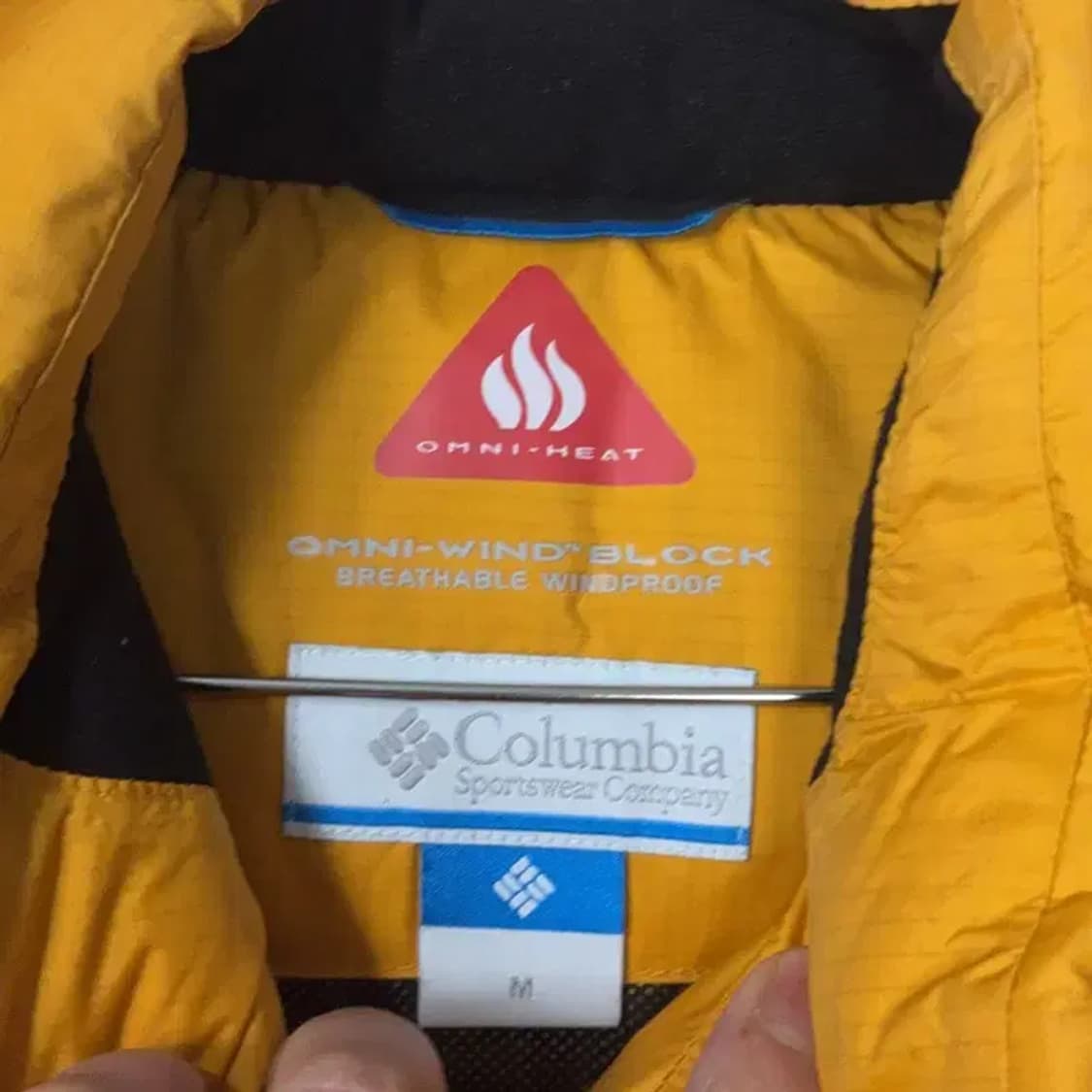 콜롬비아 옐로우 로고 구스다운 패딩 점퍼 M 상품이미지3