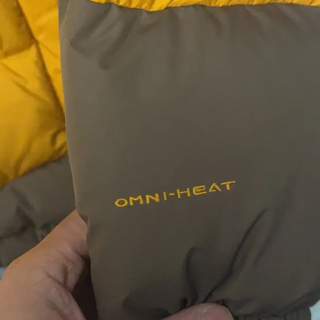 콜롬비아 옐로우 로고 구스다운 패딩 점퍼 M 상품이미지4