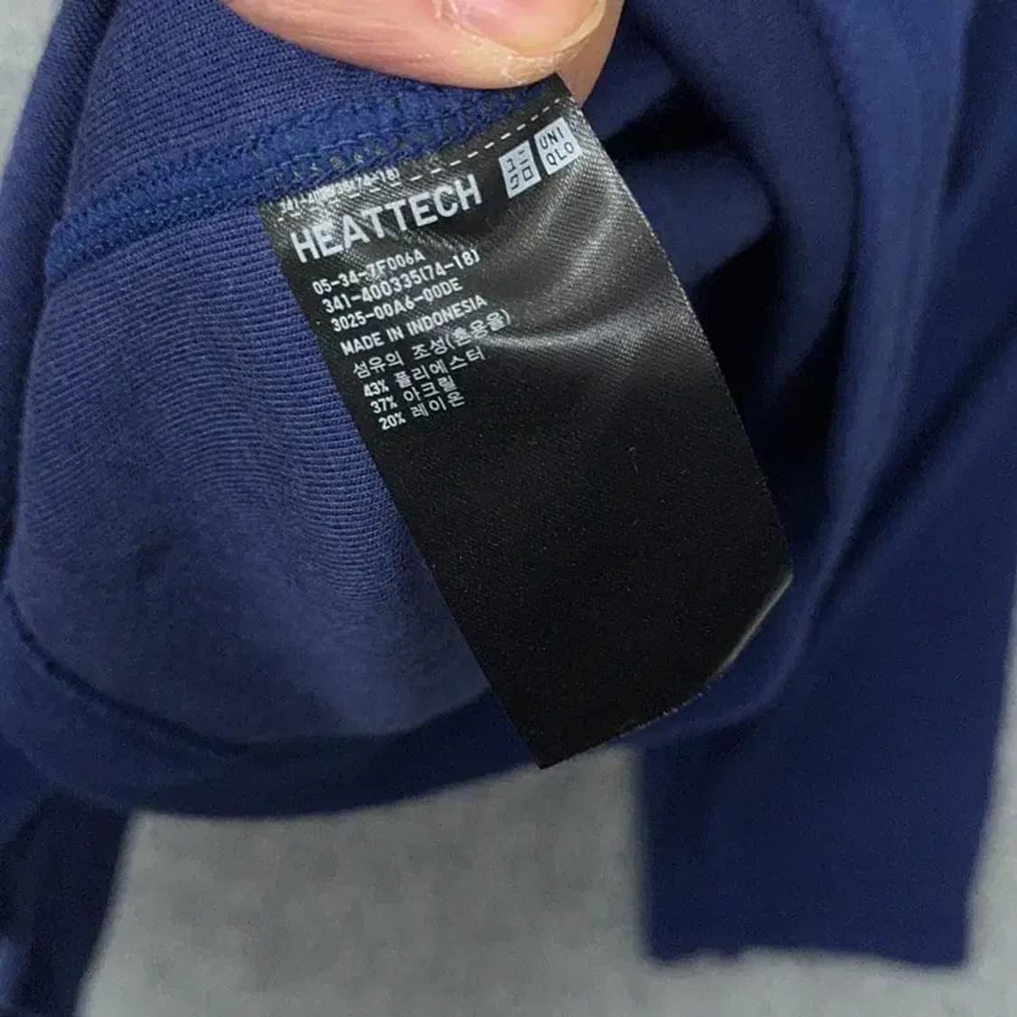 [새상품]유니클로 네이비 기모 폴라 긴팔티 L 상품이미지7