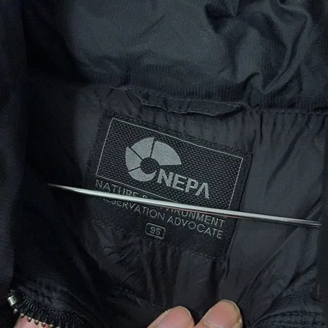 네파 블랙 덕다운 오리털 방한 롱패딩 95 상품이미지5