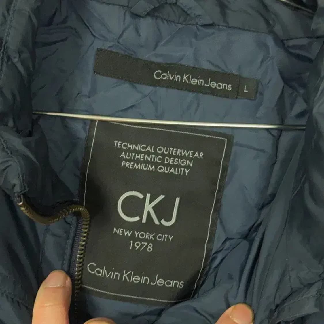 캘빈클라인 포켓 네이비 패딩 L 상품이미지3
