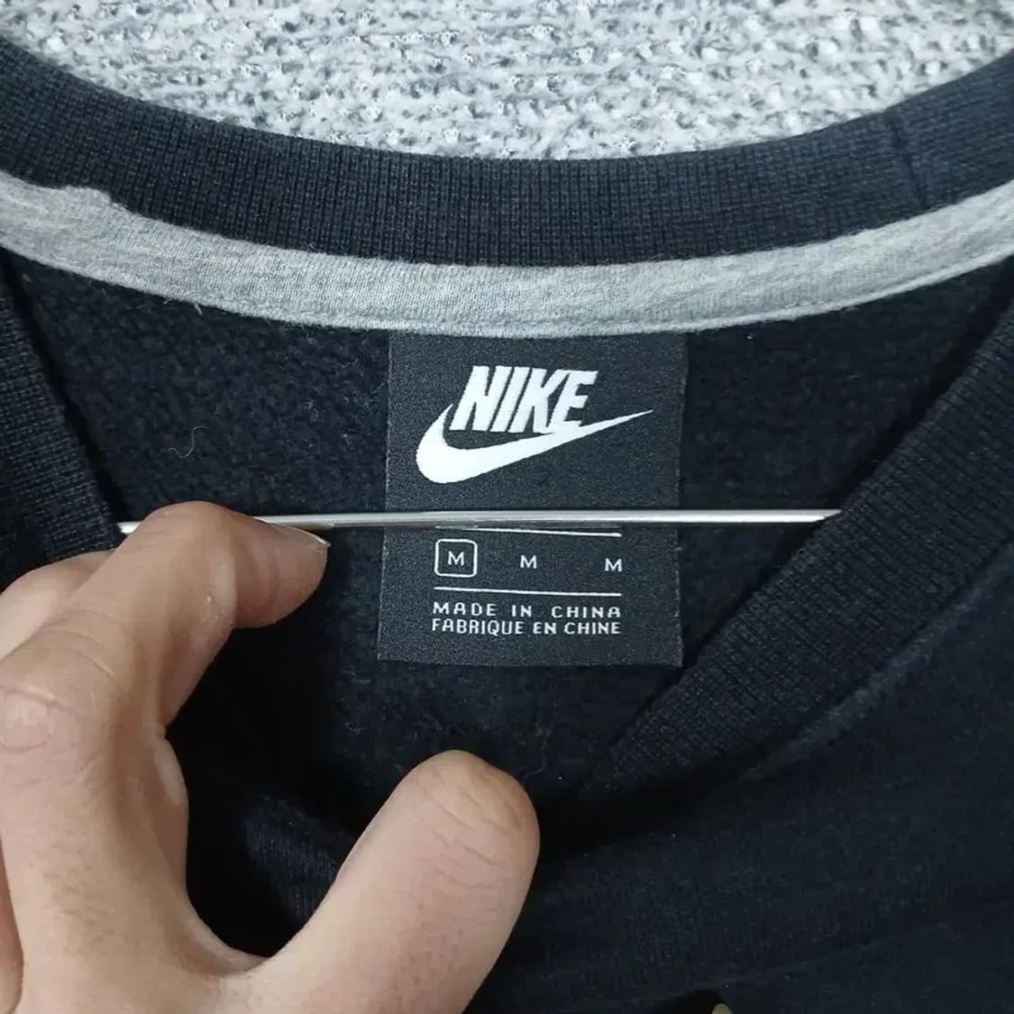 나이키 박스로고 프린팅 블랙 맨투맨 M 상품이미지3