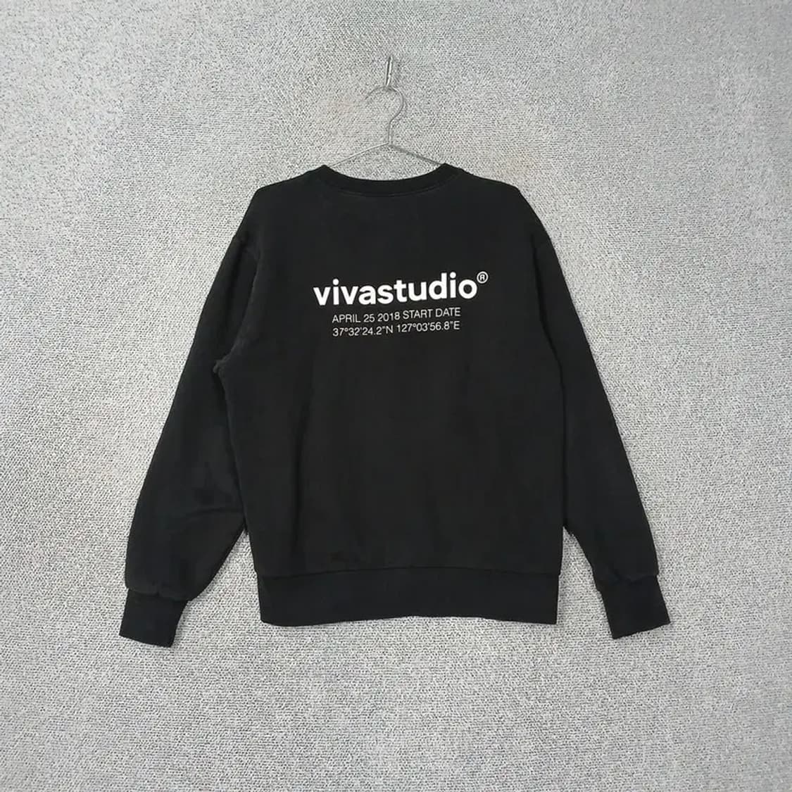 비바스튜디오 백로고 프린팅 블랙 맨투맨 S 상품이미지2