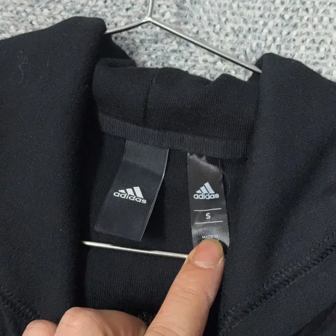 아디다스 블랙 완장 로고 후드집업 S 상품이미지3