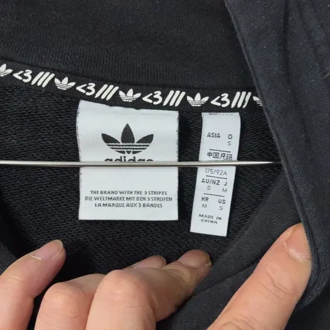 아디다스 빅로고 프린팅 블랙 후드티 S 상품이미지3