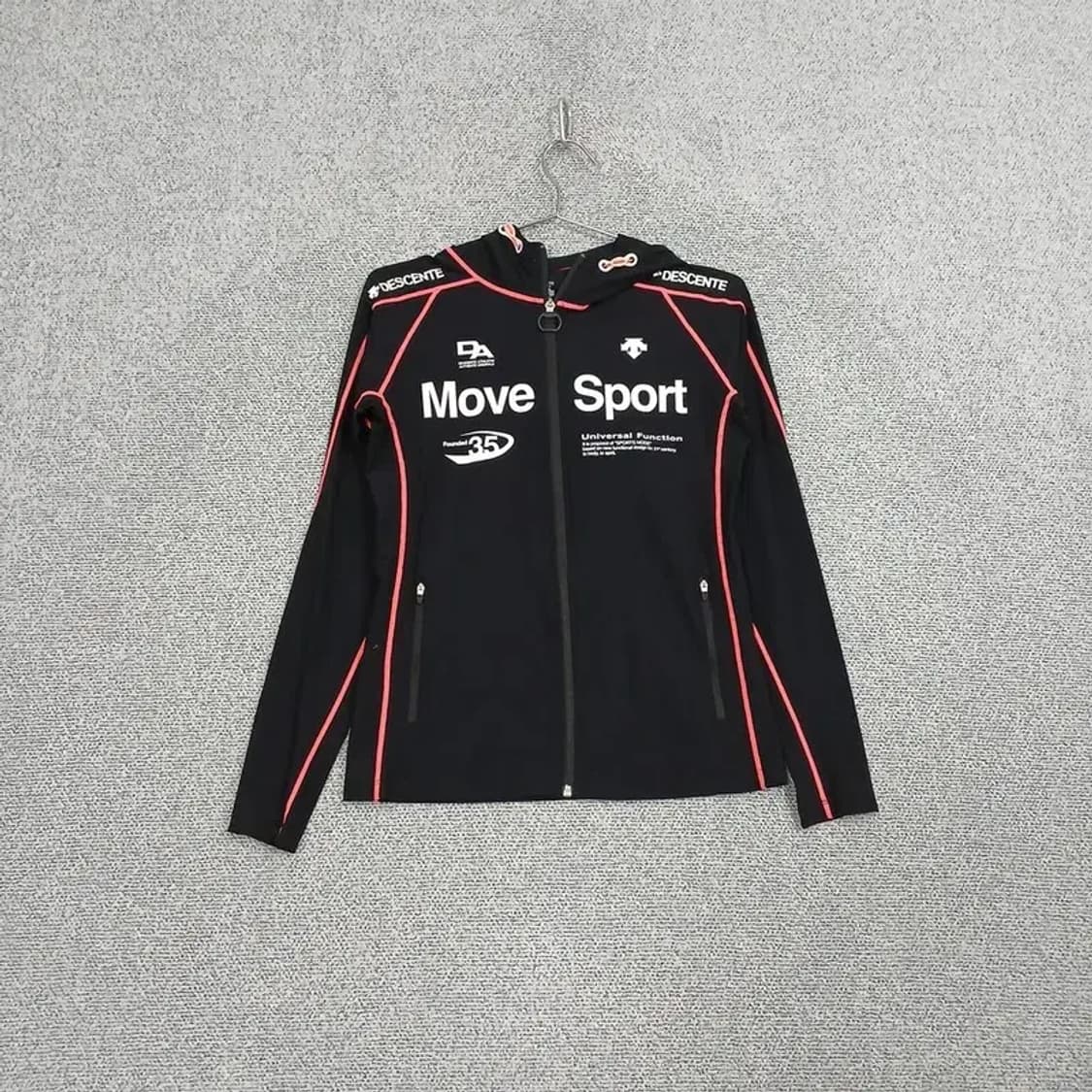 데상트 무브스포츠 프린팅 로고 기능성 후드집업 90 상품이미지1