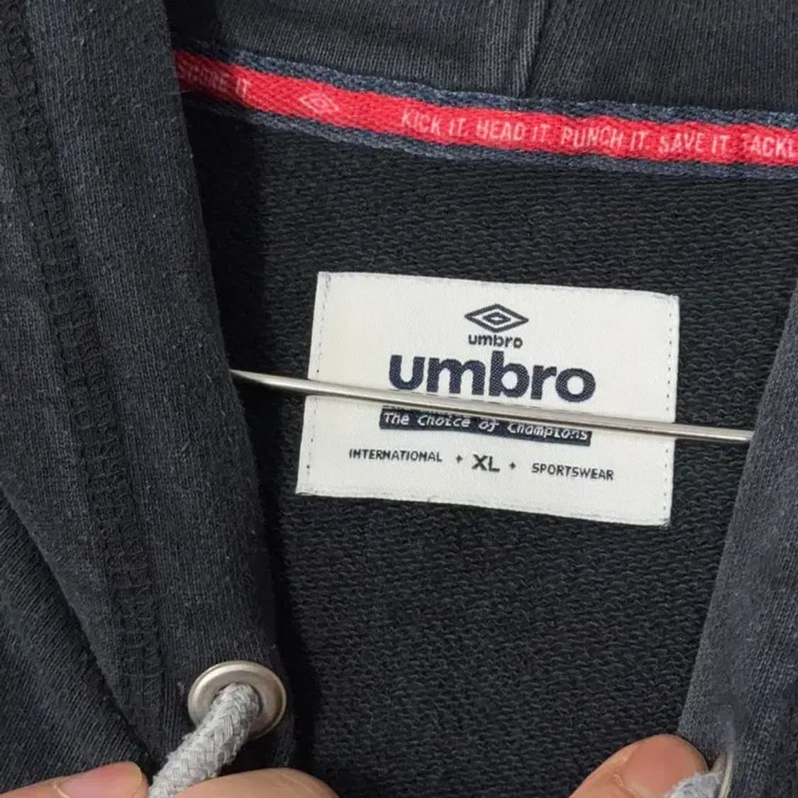 엄브로 멀티 로고 프린팅 블랙 후드티 XL 상품이미지5