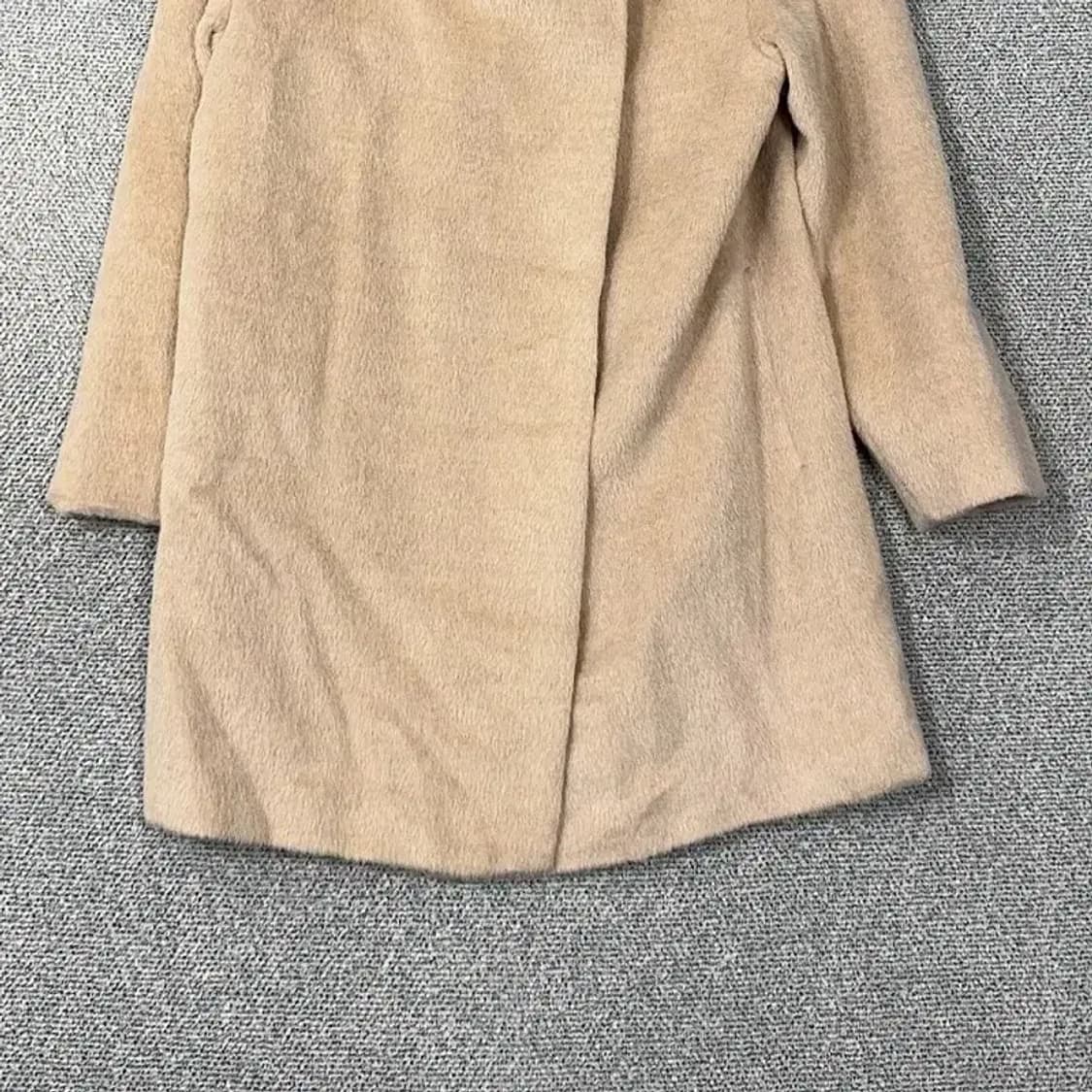 마인 한섬 여성 라마 울 베이지 클래식 코트 82-94-160 상품이미지4