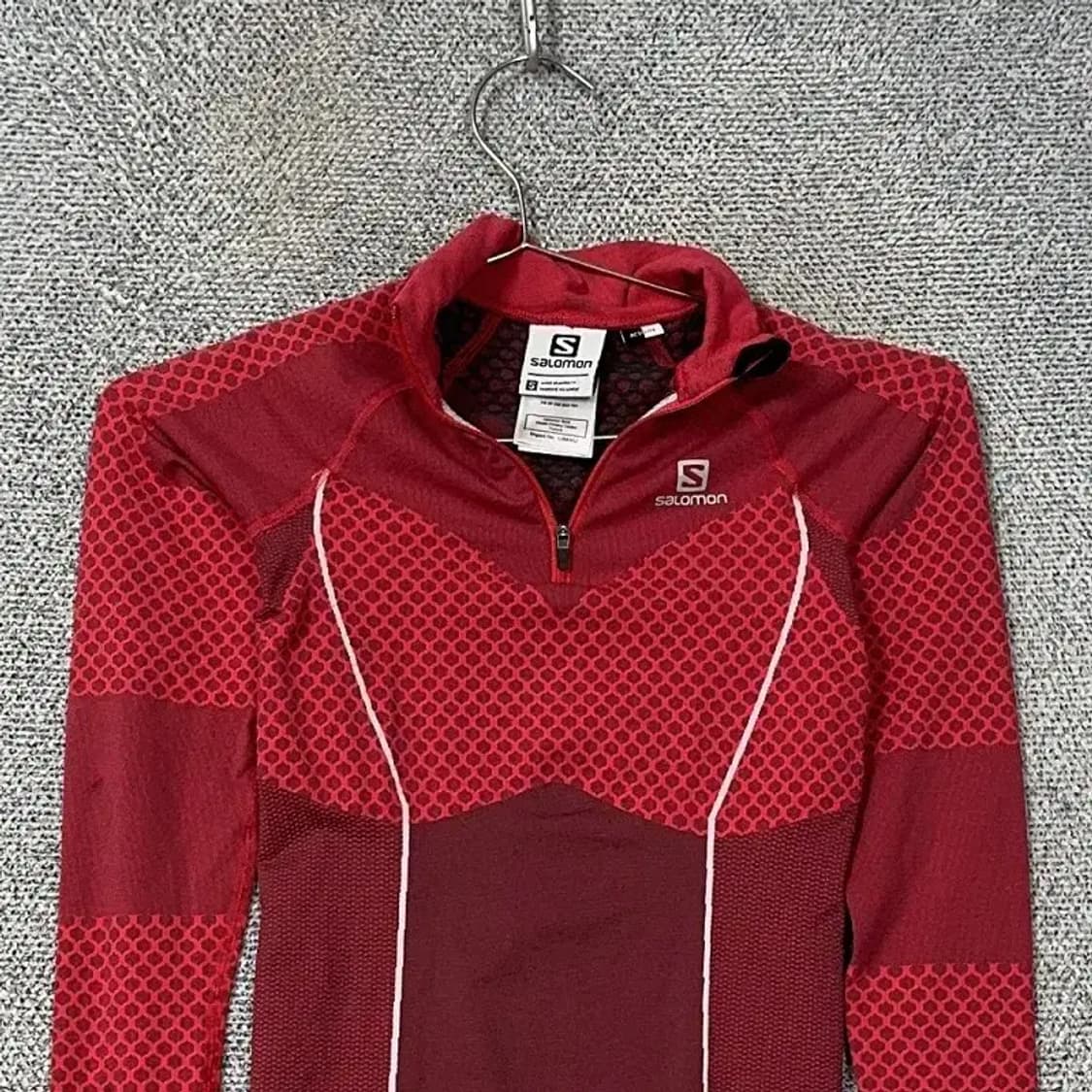 살로몬 레드 로고 기능성 반집업 긴팔티 S 상품이미지3