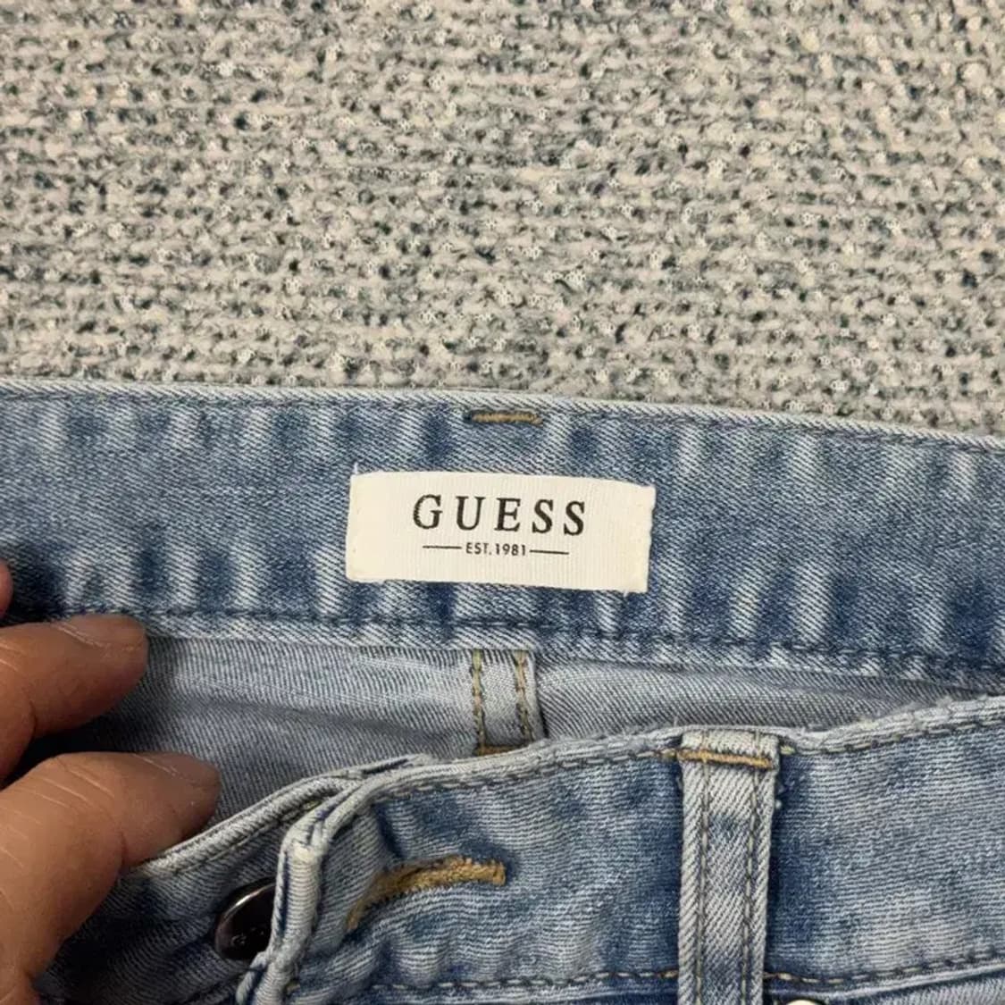 게스 삼각로고 여성 캐주얼 연청바지 데님팬츠 27 상품이미지6